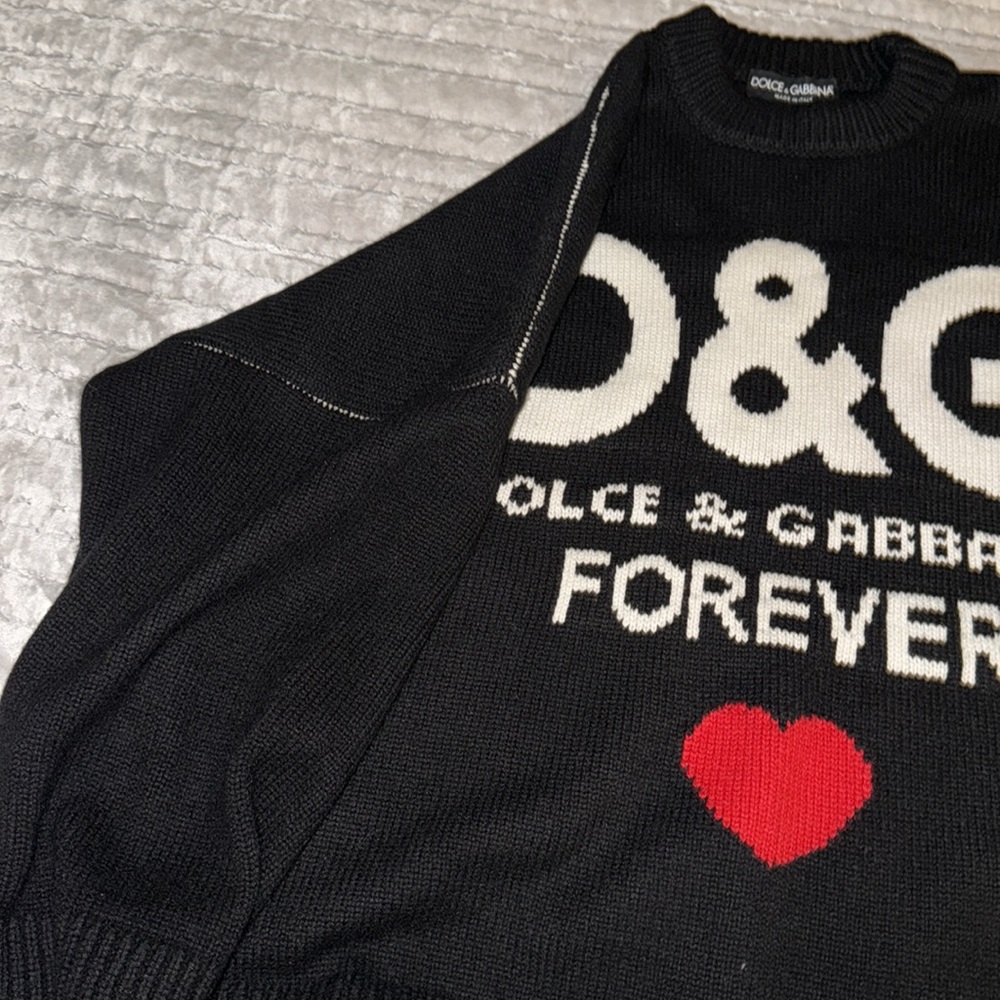 Preloved Dolce&Gabbana sweater great condition color black size is XL. - Picture 6 of 8